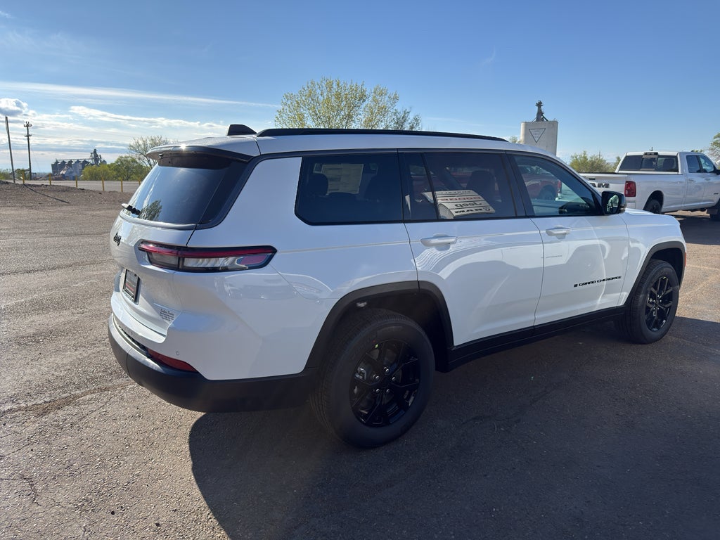 2026 Jeep Grand Cherokee GRAND CHEROKEE L LAREDO ALTITUDE 4X4