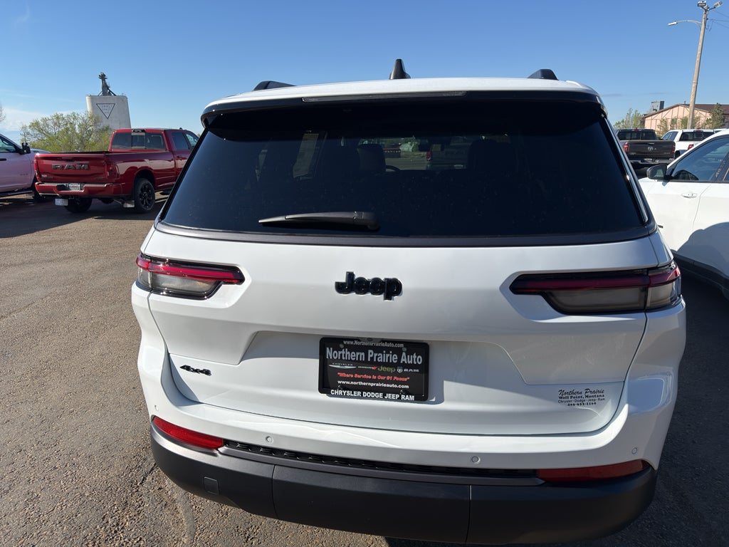 2026 Jeep Grand Cherokee GRAND CHEROKEE L LAREDO ALTITUDE 4X4