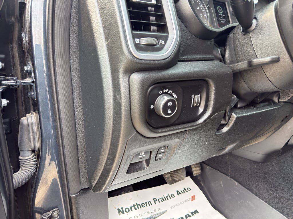 2025 RAM 1500 Big Horn Crew Cab 4x4 5'7' Box