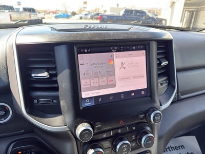 2022 RAM 1500 Big Horn Crew Cab 4x4 5'7' Box