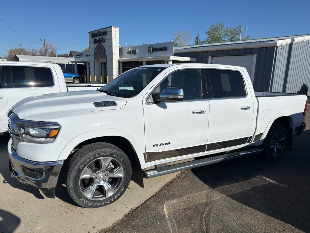 2022 RAM 1500 Laramie Crew Cab 4x4 5'7' Box