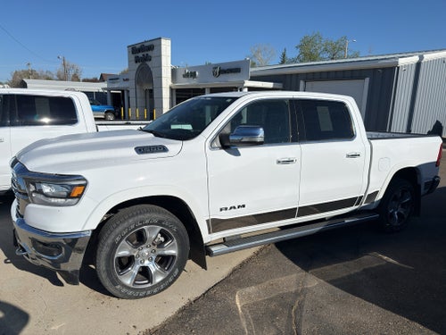 2022 RAM 1500 Laramie Crew Cab 4x4 5'7' Box