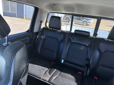 2022 RAM 1500 Laramie Crew Cab 4x4 5'7' Box