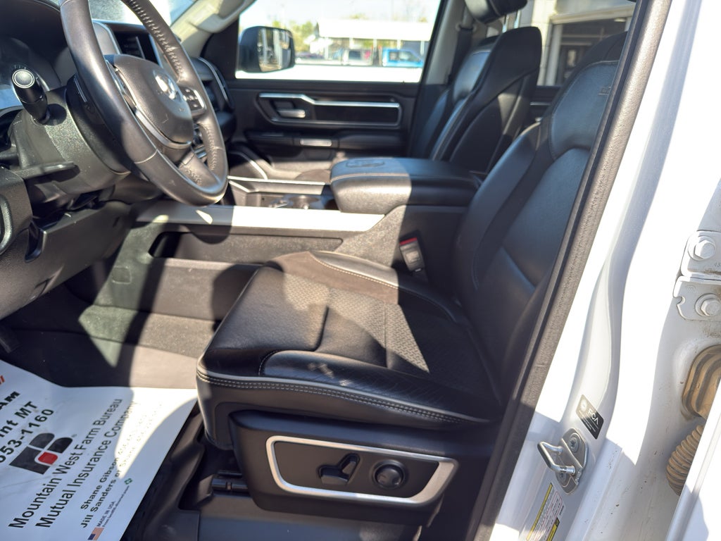 2022 RAM 1500 Laramie Crew Cab 4x4 5'7' Box
