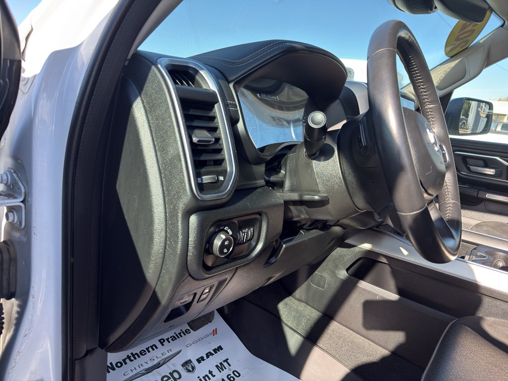 2022 RAM 1500 Laramie Crew Cab 4x4 5'7' Box