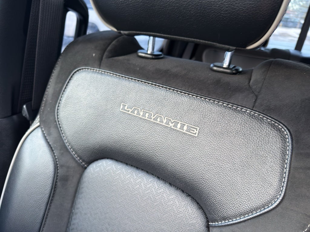2023 RAM 1500 Laramie Crew Cab 4x4 5'7' Box