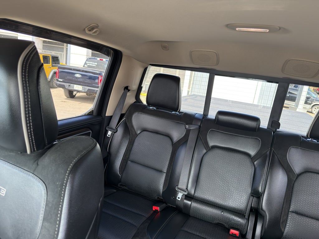 2021 RAM 1500 Laramie Crew Cab 4x4 6'4' Box