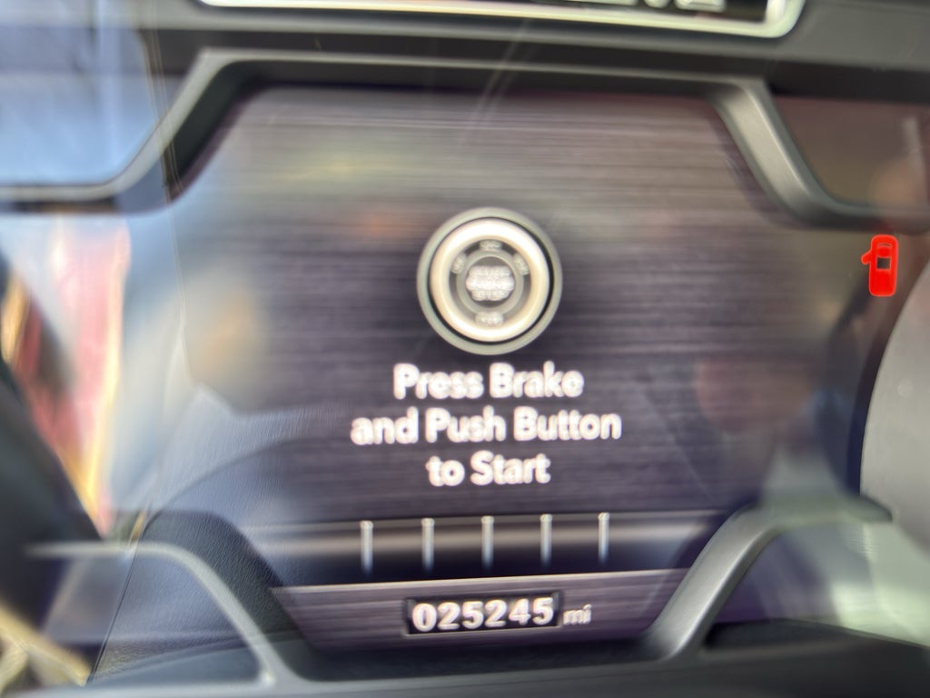 2021 RAM 1500 Laramie Crew Cab 4x4 6'4' Box