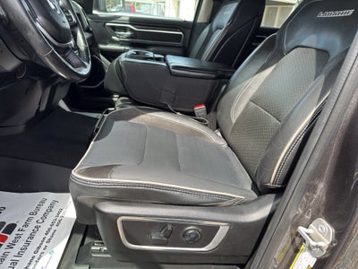 2019 RAM 1500 Laramie Crew Cab 4x4 6'4' Box