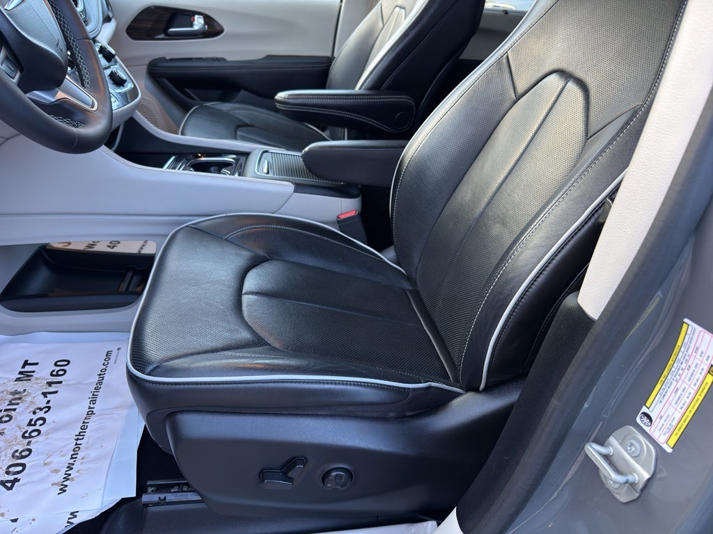 2023 Chrysler Pacifica Limited AWD