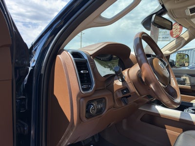 2020 RAM 2500 Laramie Crew Cab 4x4 8' Box